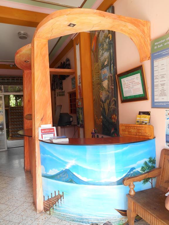 Hotel El Chaparral Panajachel Exteriör bild